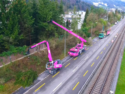 Spezialholzerei – Einsatz an der Sihltalstrasse in Langnau am Albis